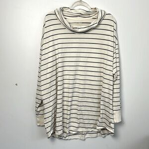 L.L.Bean| Navy/Off-White Striped Cowl Neck Shirt sz 3x Plus